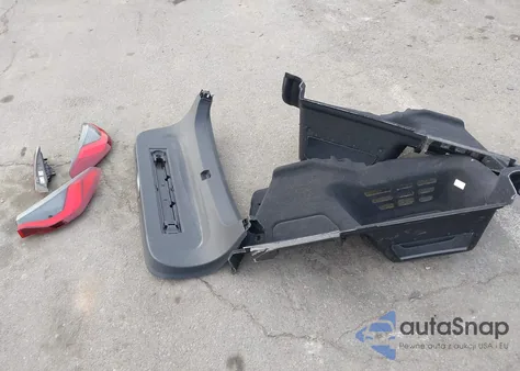 2024 BMW I4 Gran Coupe Edrive35 z USA, uszkodzony, nr VIN WBY43AW01RFS57151